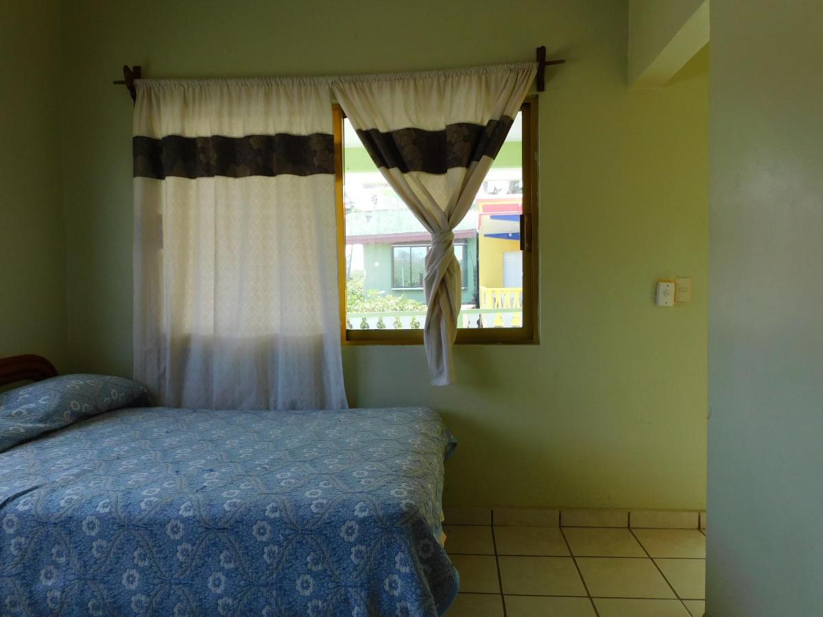 ホテル Casa De Huespedes Yoli By Rotamundos Playa Chachalacas エクステリア 写真