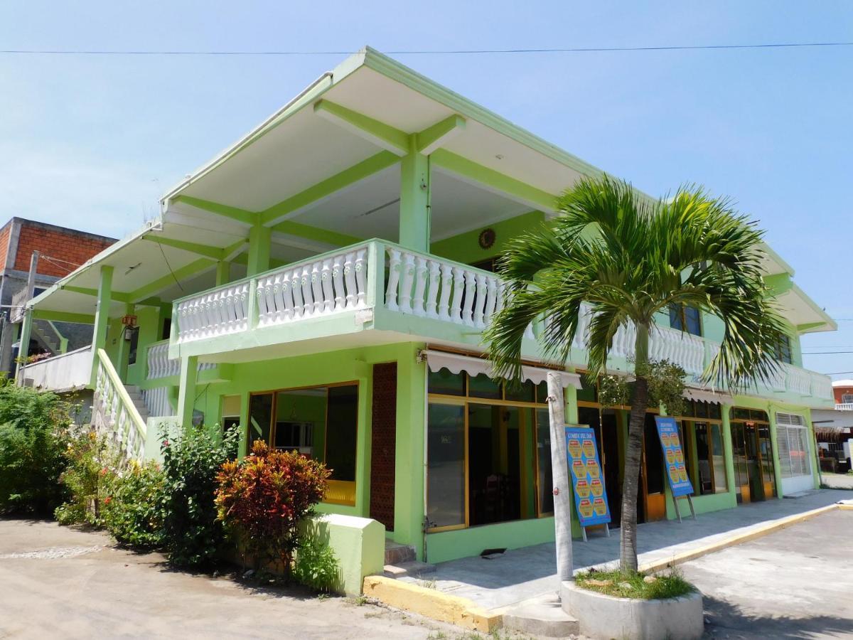 ホテル Casa De Huespedes Yoli By Rotamundos Playa Chachalacas エクステリア 写真