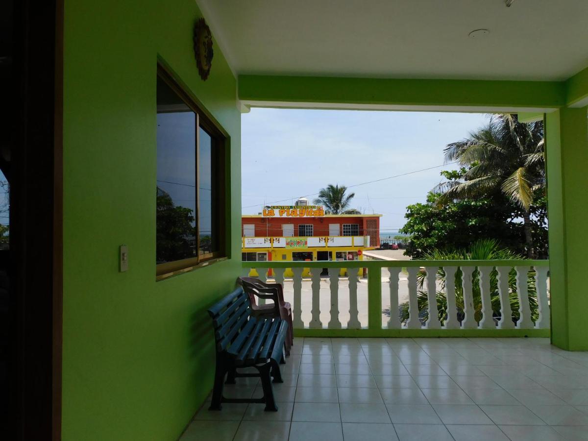 ホテル Casa De Huespedes Yoli By Rotamundos Playa Chachalacas エクステリア 写真